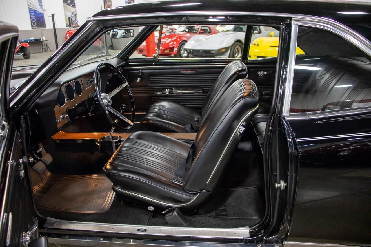 
								1967 Pontiac GTO full									