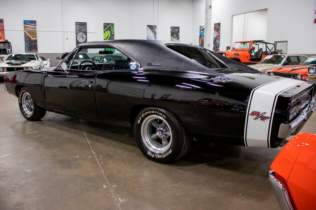 
								1969 Dodge Charger full									