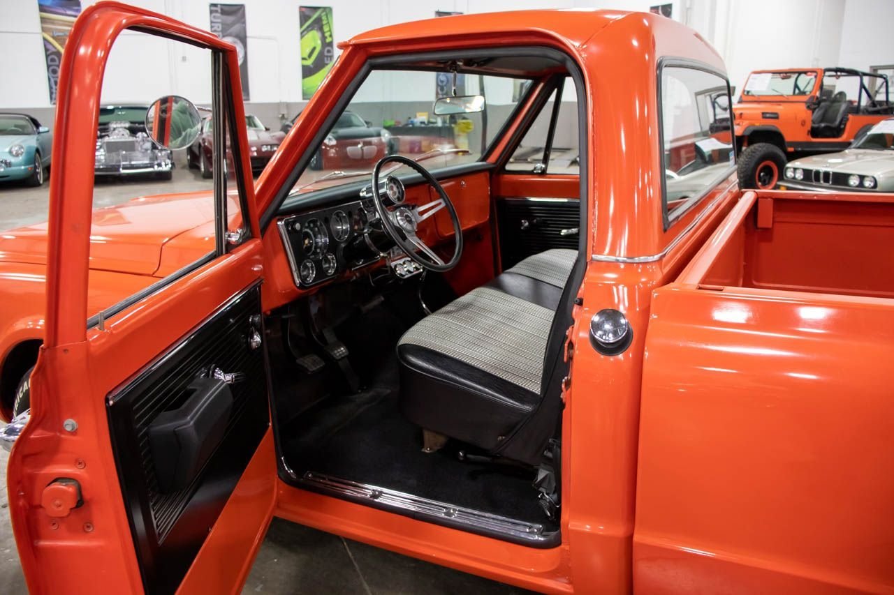 
								1971 GMC Sierra full									